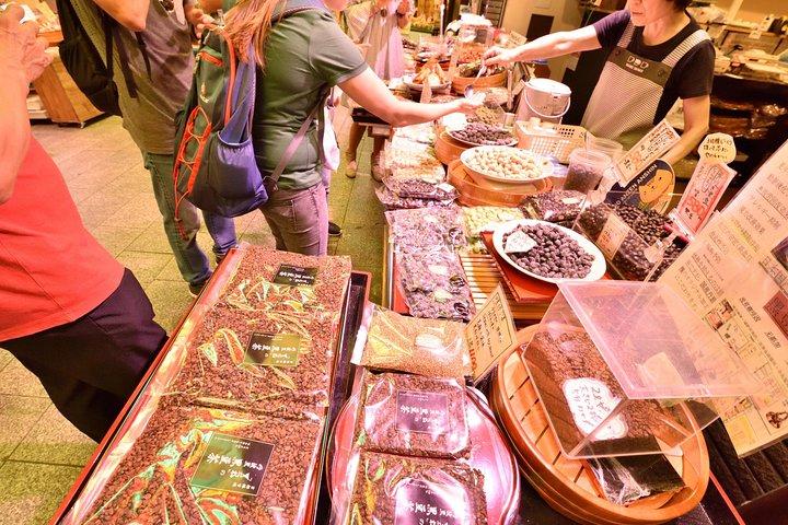 錦市場ブランチウォーキングツアー（7つの試食＋ブランチ）