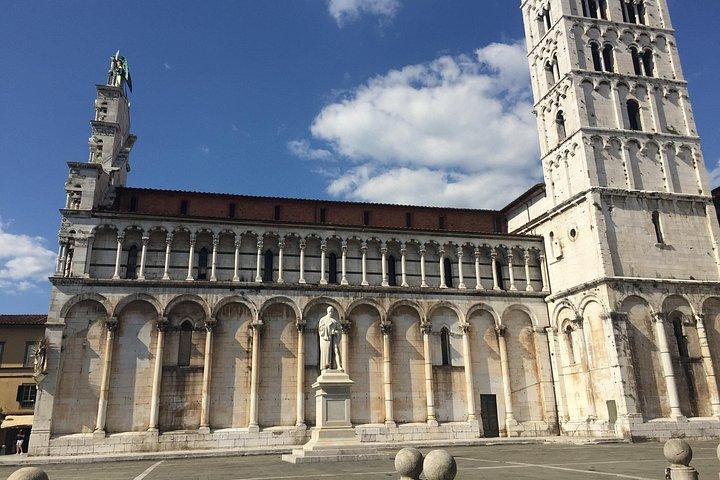 Descubre los secretos de Lucca en una visita guiada a pie