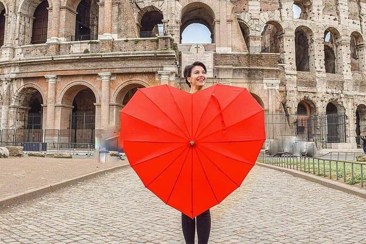 Small Group Colosseum, Roman Forum and Palatine Hill Guided Tour