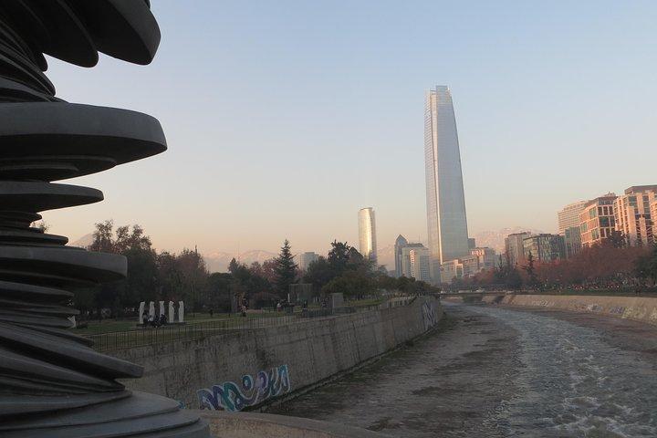 2 fantastici giorni alla scoperta di Santiago, Casablanca, Valparaiso: vino + cibo e storia