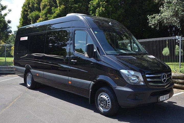 Private transfer from Vienna to Budapest