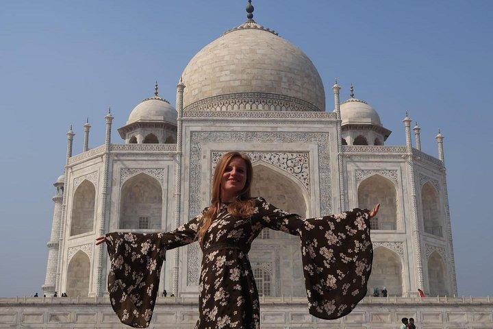 TajMahal och Agra Fort samma dagstur från Delhi med bil
