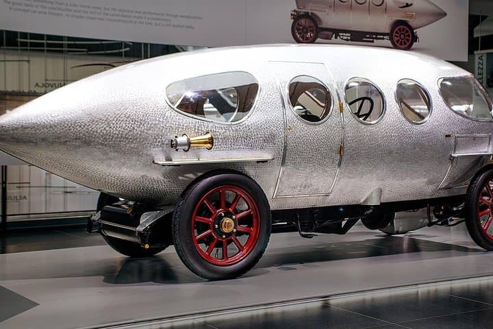 Alfa Romeo Museum, private tour from Milan