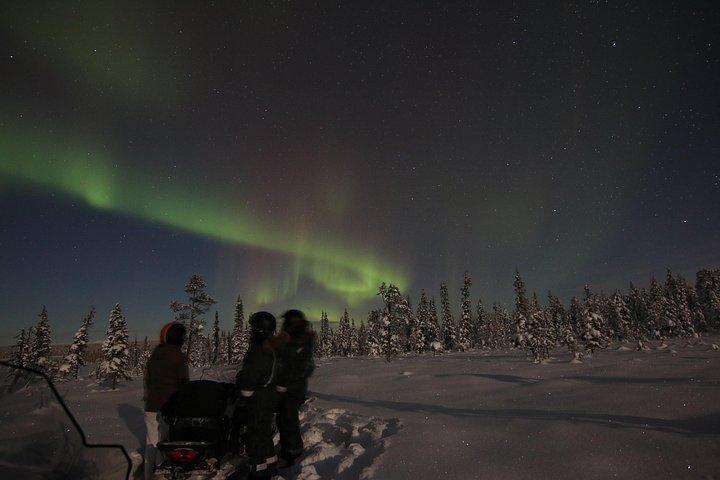 Schneemobil Aurora Expedition mit Abendessen
