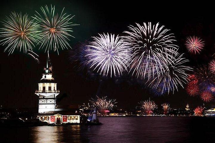 Bosphorus New Year's Eve dinner cruise & party, Istanbul 2027