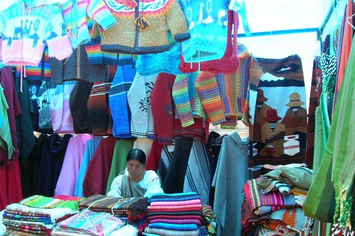 Otavalo Markt & Peguche Wasserfall Private Tour