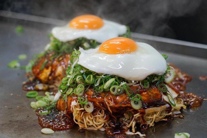 Excursão noturna de comida e bebida de Hiroshima Izakaya