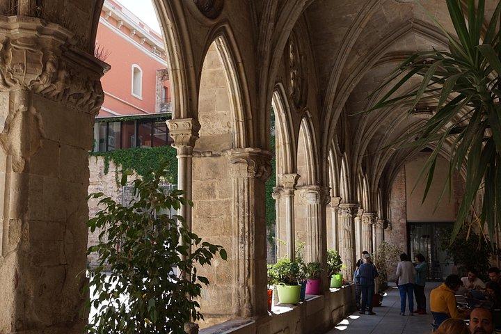 Gothic Quarter & Beyond: Leisurely Local Discoveries