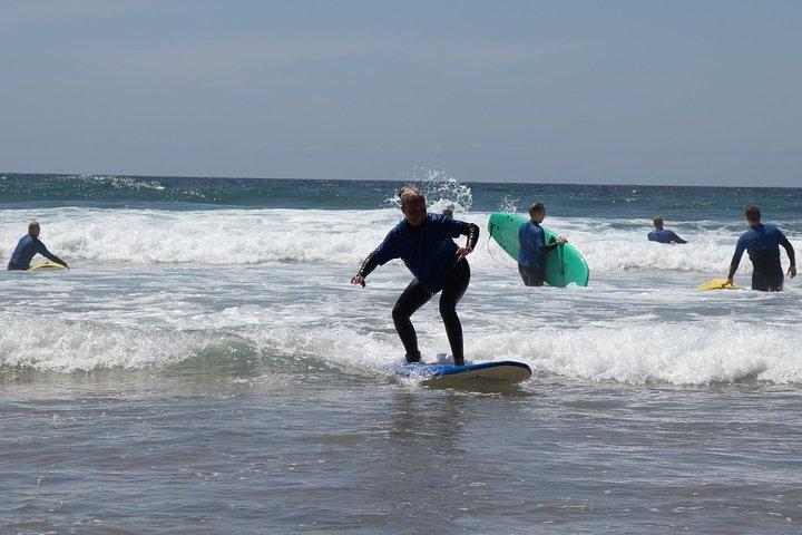 Día completo de surf en la costa oeste