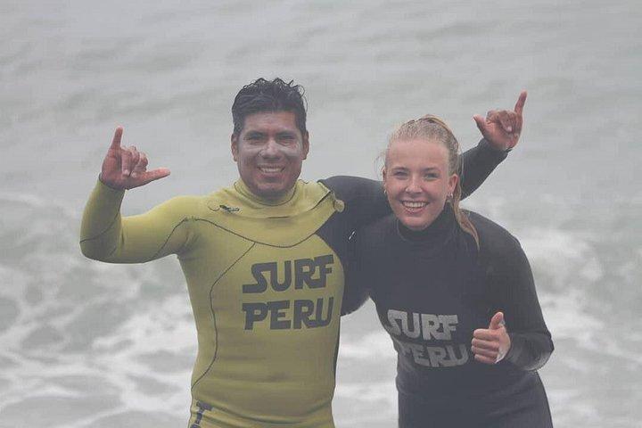 Surf Lessons in Lima