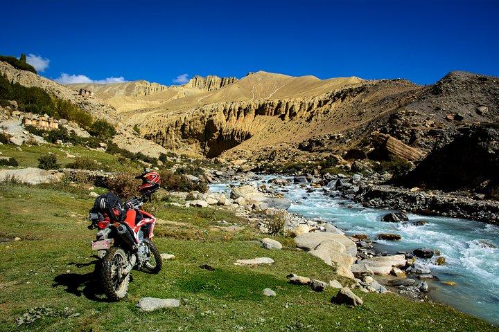 8日間Jomsom Muktinathモーターサイクリングツアー