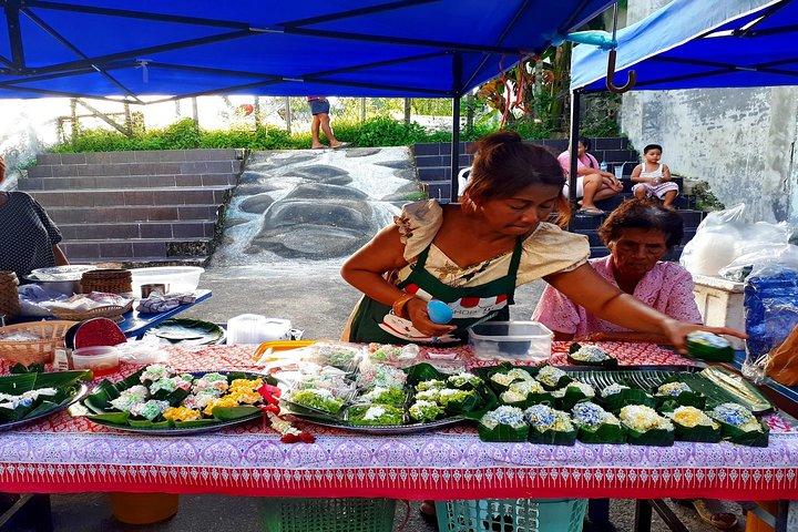 Local Temples and Traditional Market