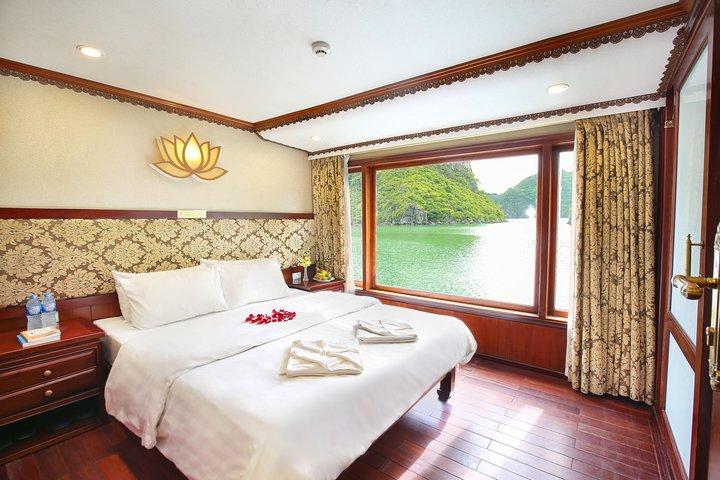 2-tägige Dschunkenboots-Tour mit Oriental Sails in die Halong-Bucht von Hanoi