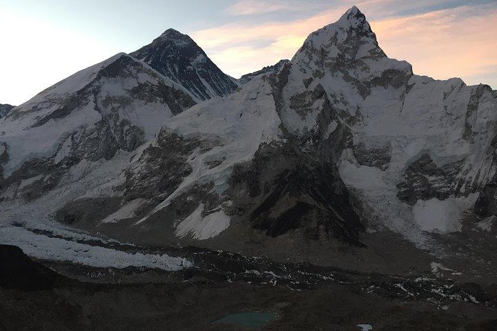 Caminhada no Campo Base do Everest