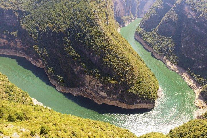 5-dagars Yangtze-flodkryssning och halvdagstur från Chongqing från Shanghai med flyg
