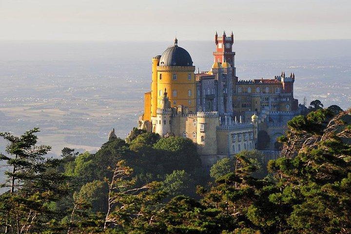 Sintra Private Tour with Pena Palace and Quinta da Regaleira