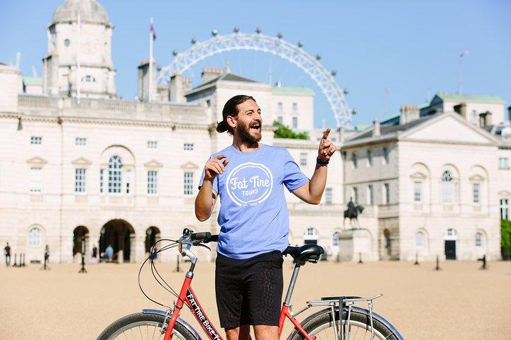 ハイドパークを含むロイヤル・ロンドン・バイク・ツアーの見どころ