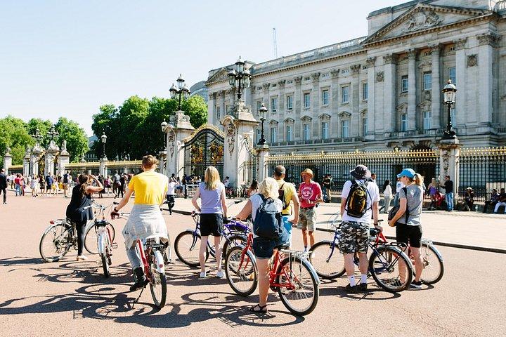 ハイドパークを含むロイヤル・ロンドン・バイク・ツアーの見どころ