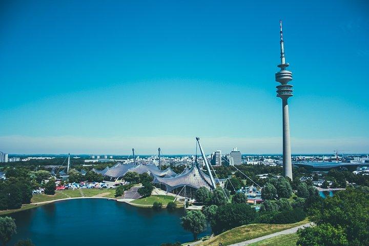 Privater Scenic Transfer von Nürnberg nach München mit 4 Stunden Sightseeing