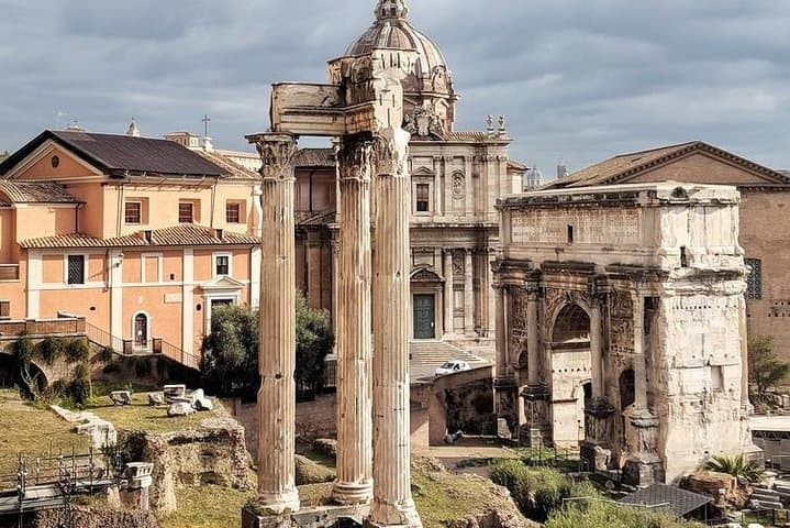 Colosseum Tour with Palatine Hill and Roman Forum