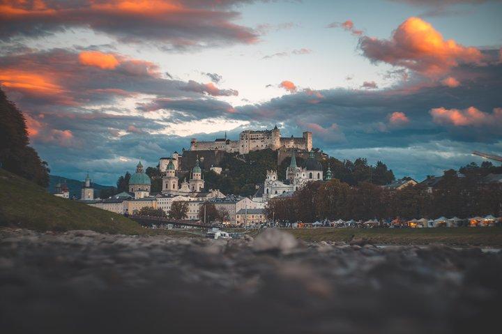 Private Scenic Transfer van Praag naar Salzburg met 4h of Sightseeing