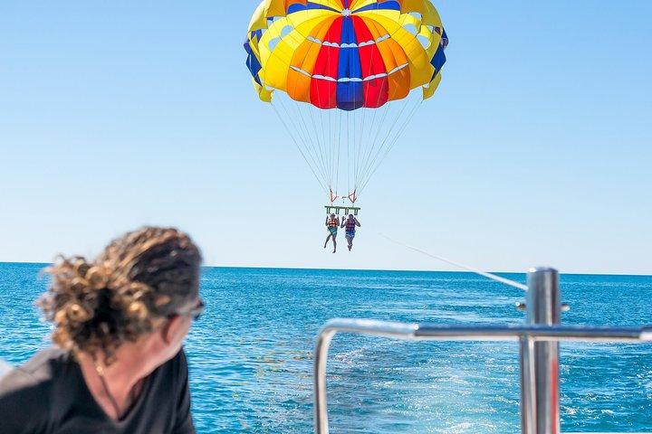 Parasailing a Sharm el Sheikh