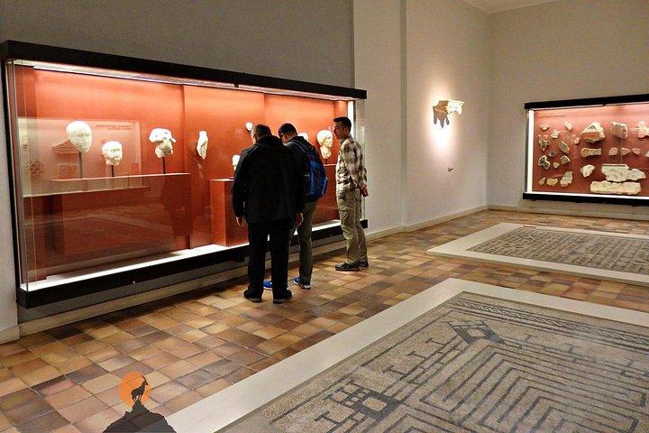 コニンブリガのローマ時代の遺跡とシコの洞窟の発見