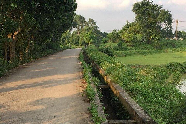 古代の村とE自転車によるCo Loaツアーの伝説