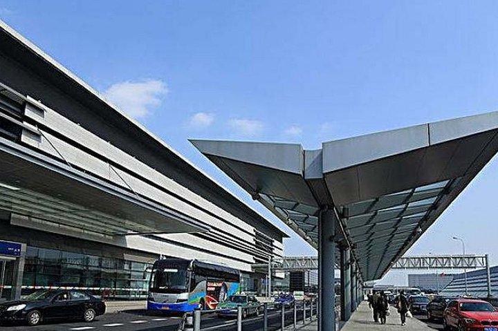 上海虹橋駅から市内中心部への専用送迎