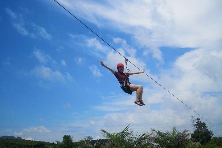 Wildwasser-Rafting mit Ziplining in Phangnga