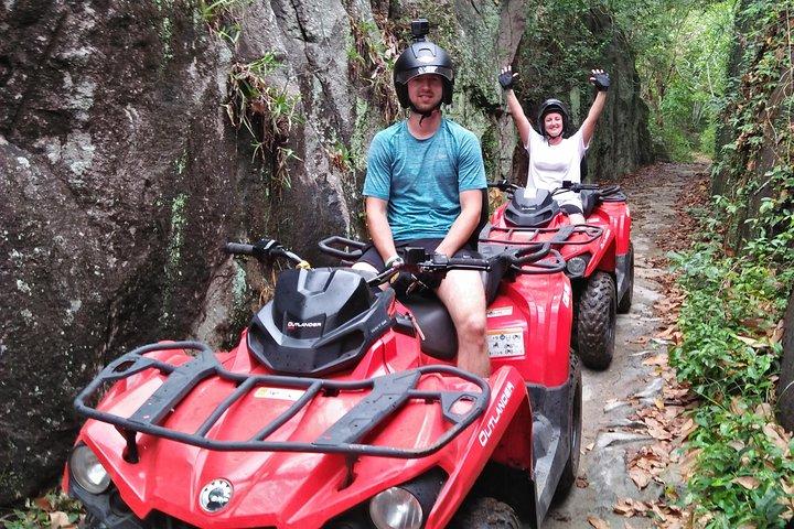 Rocky Hills in ATV Ride da Colombo