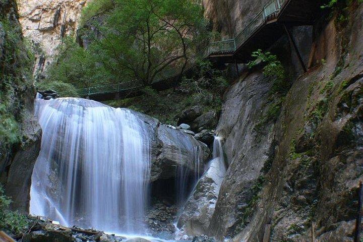 1 Day Shangri-La Great Canyon Trip