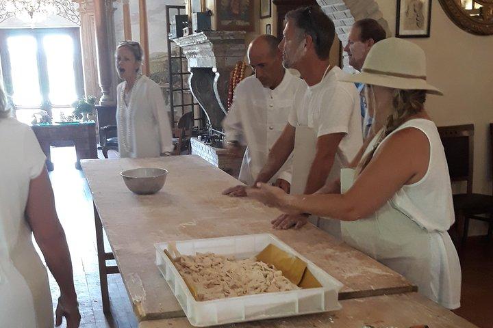 Massa Aperfeiçoada: Aventura Culinária e Vinho - Campo de Roma