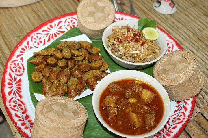 Chiang Mai Lanna Nordthailandsk madlavningsoplevelse med lokalbefolkningen