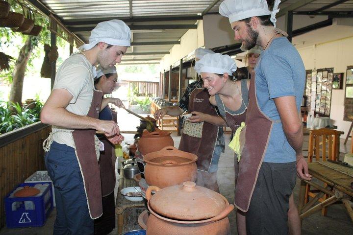 Chiang Mai Lanna Nordthailandsk madlavningsoplevelse med lokalbefolkningen