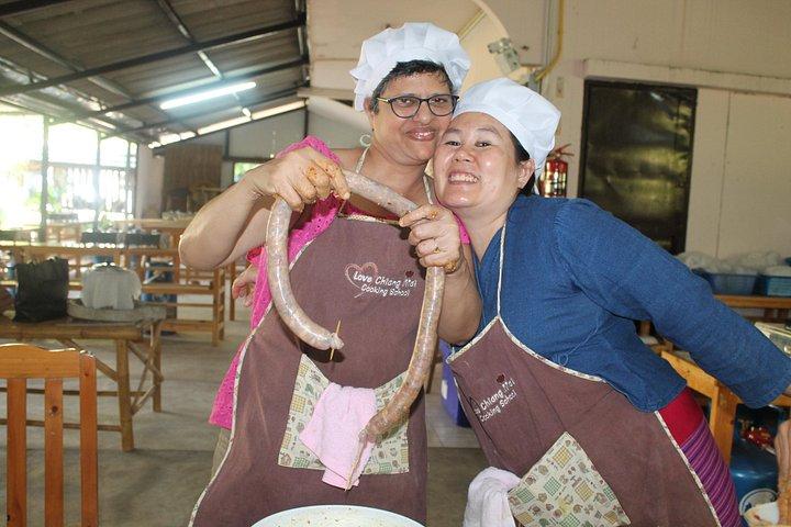 チェンマイ ランナー 地元の人々とタイ北部料理体験