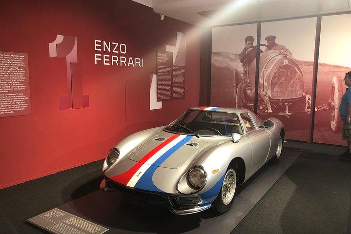 Antagonist Motors: Lamborghini, Ferrari, PaganiFactory, Mittagessen, Privattransport