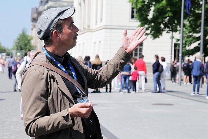 Private Berlin Custom Half-Day Tour with Private Driver and Guide