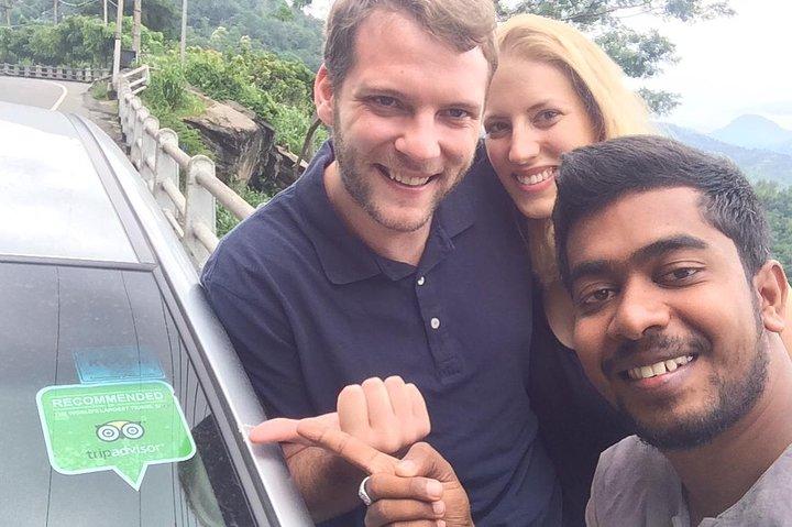 Visite guidate dello Sri Lanka 11 giorni con autista, veicolo e alloggi H / B