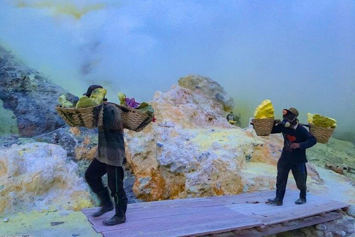Kawah Ijen Midnight Tour (1 jour)
