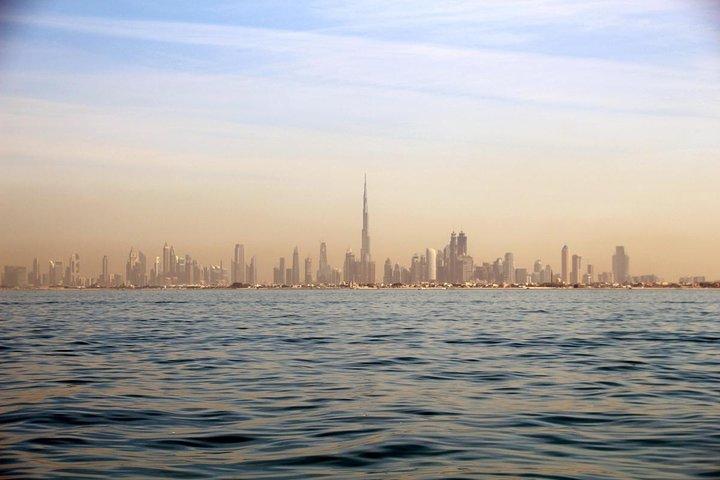 Oplev Den arv og moderne attraktioner i Dubai