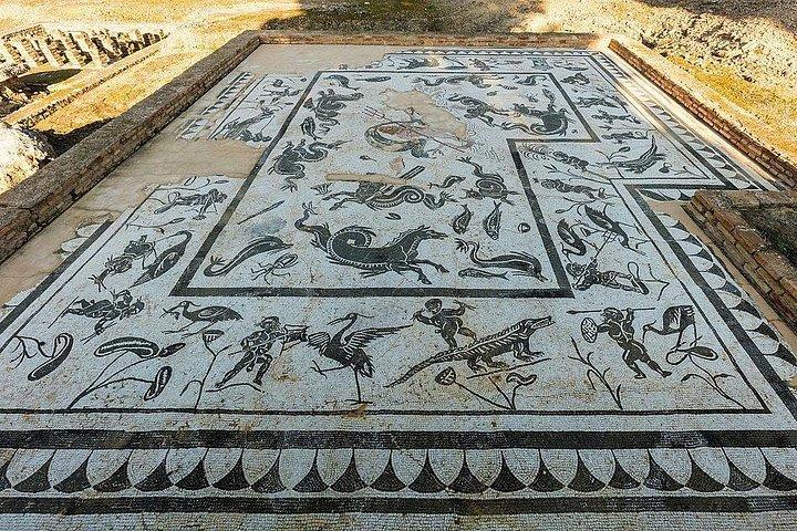 セビリア発イタリアシティローマツアー