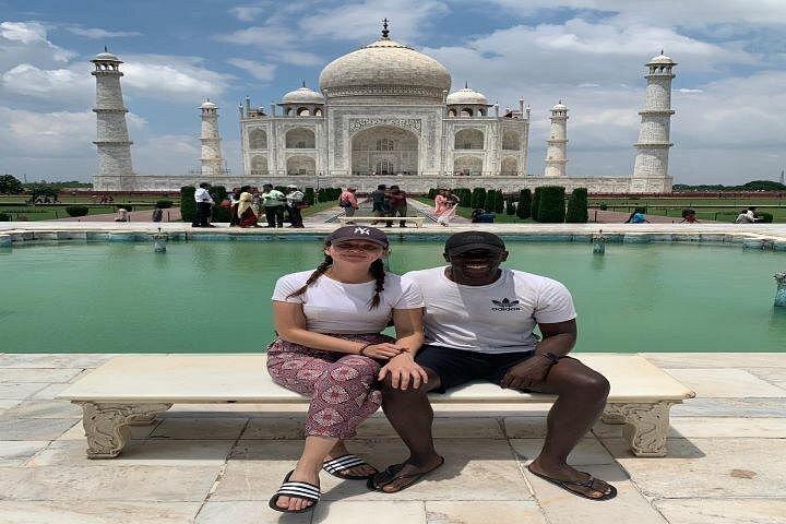 The Taj Overnight: プライベートデリー2日間-デリー発アーグラツアー