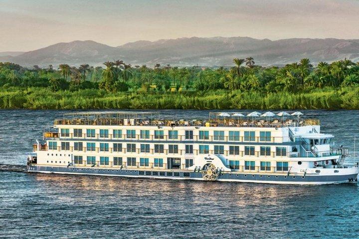Nile cruse from luxor