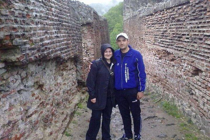 自然の中での日帰り旅行や小旅行、トランシルバニア、ブラショフの都市！