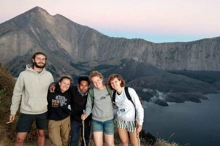 Borda da Cratera Senaru do Monte Rinjani 2D1N