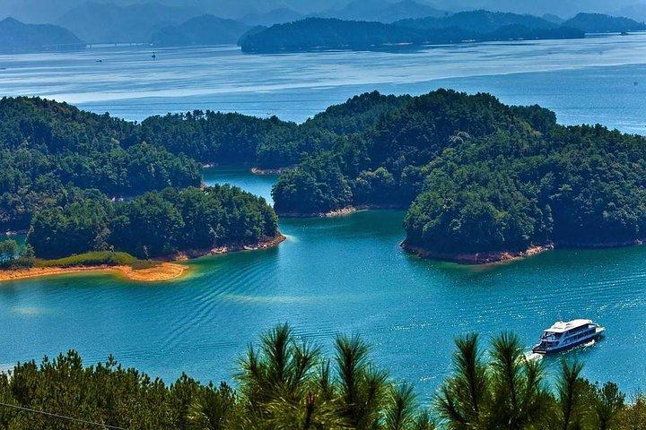 Traslado particular do Aeroporto Internacional de Hangzhou Xiaoshan para o lago QianDao