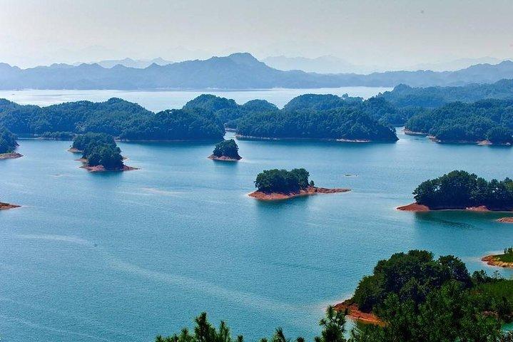 Private Transfer between Hangzhou City Center and Qiandao Lake