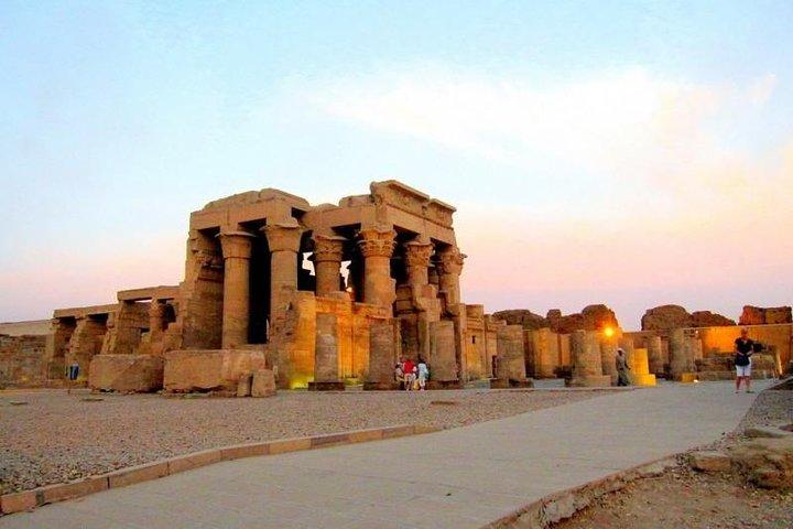 Viagem aos Templos de Edfu e Kom Ombo