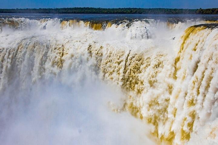 Cascate dell'Iguazu: Argentina e Brasile con tramonto.